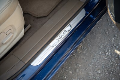 Lot 2004 Jaguar XJ8 Sovereign LWB