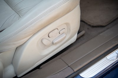 Lot 2004 Jaguar XJ8 Sovereign LWB