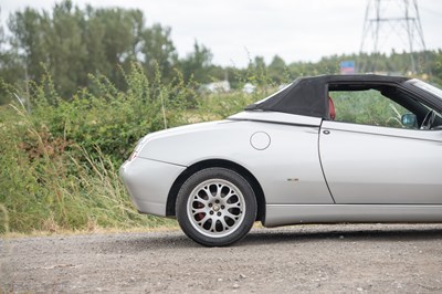 Lot 1 - 1998 Alfa Romeo Spider Lusso T-Spark