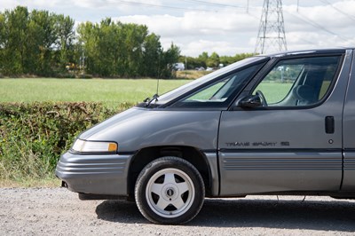 Lot 1990 Pontiac Trans Sport SE