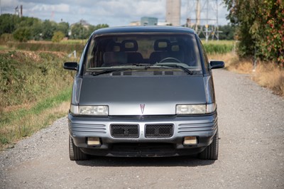Lot 1990 Pontiac Trans Sport SE