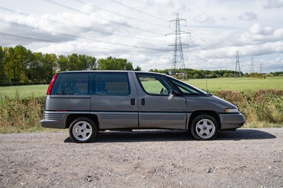 Lot 1990 Pontiac Trans Sport SE