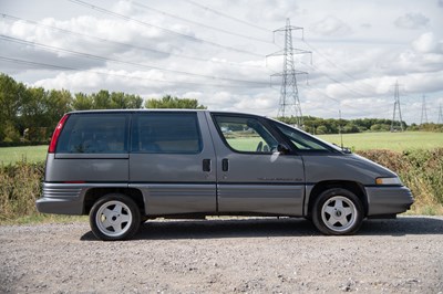 Lot 1990 Pontiac Trans Sport SE