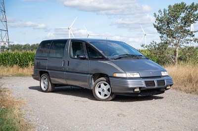 Lot 1990 Pontiac Trans Sport SE