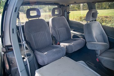 Lot 1990 Pontiac Trans Sport SE
