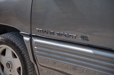 Lot 1990 Pontiac Trans Sport SE