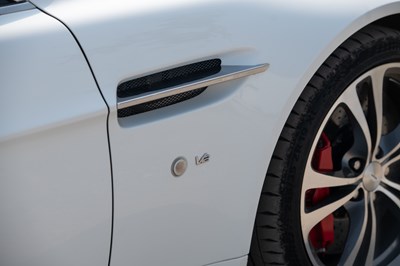 Lot 2015 Aston Martin Vantage V12 S