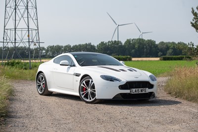Lot 2015 Aston Martin Vantage V12 S
