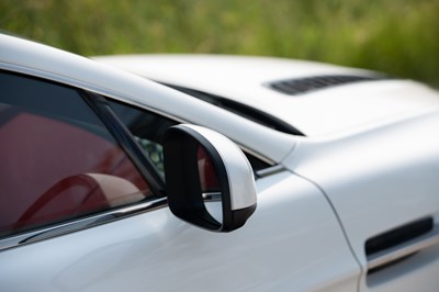 Lot 2015 Aston Martin Vantage V12 S