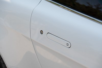 Lot 2015 Aston Martin Vantage V12 S