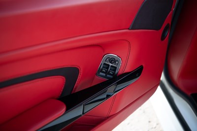 Lot 2015 Aston Martin Vantage V12 S