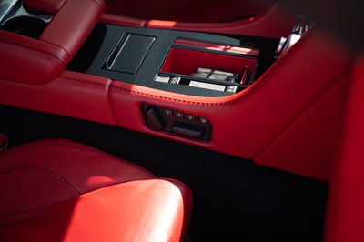 Lot 2015 Aston Martin Vantage V12 S