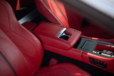 Lot 2015 Aston Martin Vantage V12 S