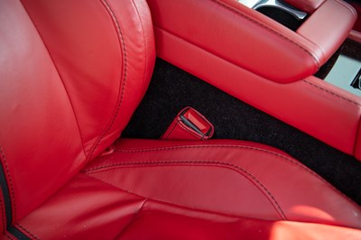 Lot 2015 Aston Martin Vantage V12 S