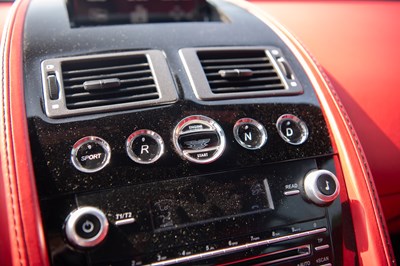 Lot 2015 Aston Martin Vantage V12 S