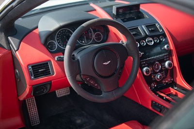 Lot 2015 Aston Martin Vantage V12 S