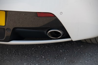 Lot 2015 Aston Martin Vantage V12 S
