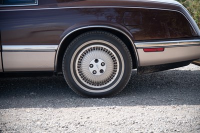 Lot 2005 Buick Riviera
