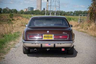 Lot 2005 Buick Riviera