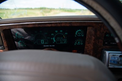 Lot 2005 Buick Riviera