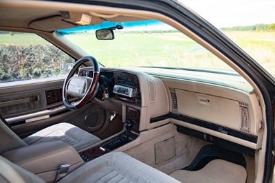 Lot 2005 Buick Riviera