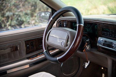Lot 2005 Buick Riviera