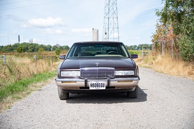 Lot 2005 Buick Riviera