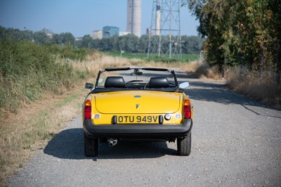 Lot 16 - 1979 MG B Roadster