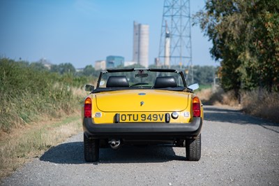 Lot 16 - 1979 MG B Roadster