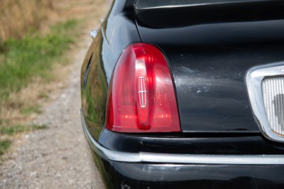 Lot 9 - 2002 Lincoln Town Car