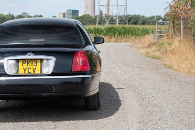 Lot 9 - 2002 Lincoln Town Car
