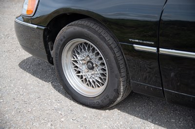 Lot 9 - 2002 Lincoln Town Car
