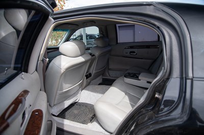Lot 9 - 2002 Lincoln Town Car