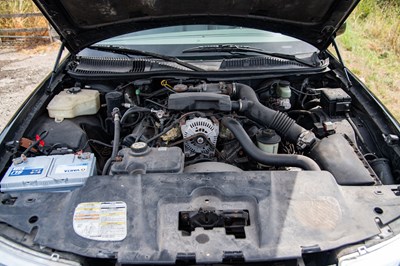 Lot 9 - 2002 Lincoln Town Car
