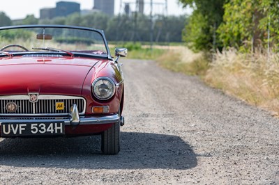 Lot 1969 MG B Roadster