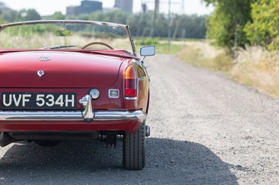 Lot 1969 MG B Roadster