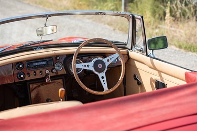 Lot 1969 MG B Roadster