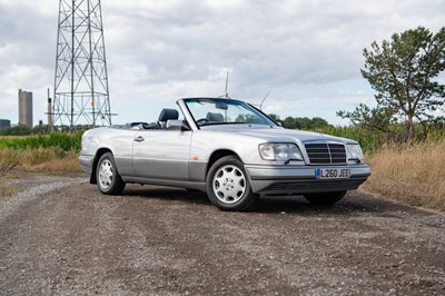Lot 29 - 1993 Mercedes-Benz E320 Cabriolet
