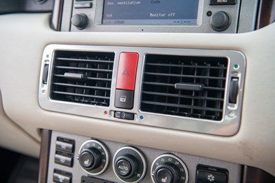 Lot 2004 Range Rover Vogue 4.4 V8