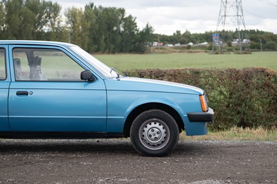 Lot 25 - 1983 Vauxhall Astra S