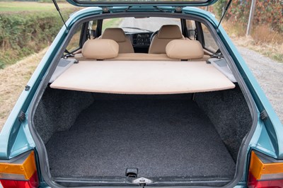 Lot 1991 Saab 900 Turbo