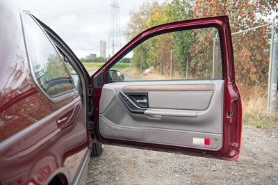 Lot 7 - 1989 Ford Thunderbird LX