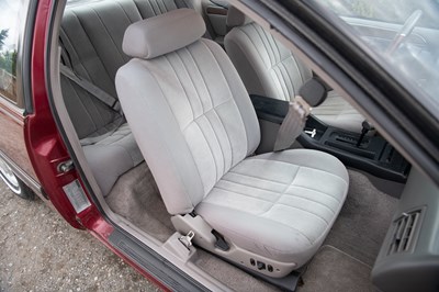 Lot 7 - 1989 Ford Thunderbird LX