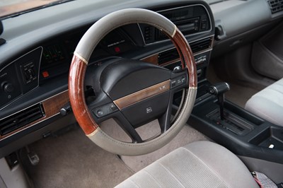 Lot 7 - 1989 Ford Thunderbird LX