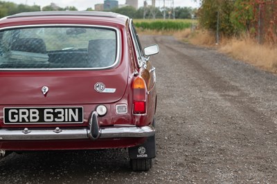 Lot 30 - 1974 MG B GT