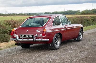 Lot 30 - 1974 MG B GT