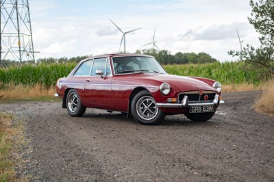 Lot 30 - 1974 MG B GT