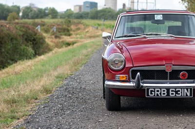 Lot 30 - 1974 MG B GT