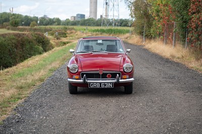 Lot 30 - 1974 MG B GT