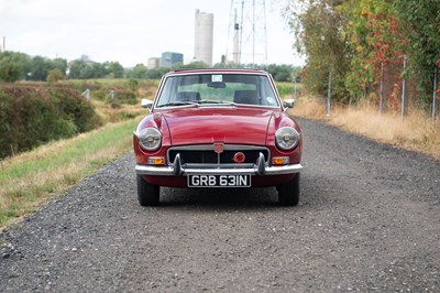 Lot 30 - 1974 MG B GT